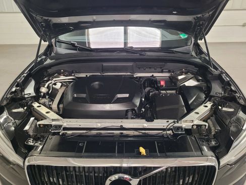 Used 2018 Volvo XC60 T5 Momentum w/ Vision Package AWD/4WD image 44