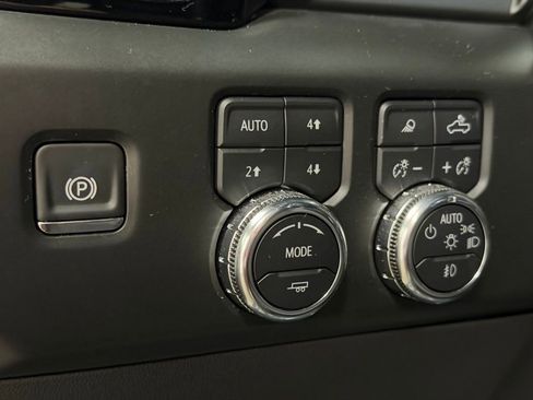 Certified 2025 GMC Sierra 1500 AT4 w/ AT4 Premium Package image 27