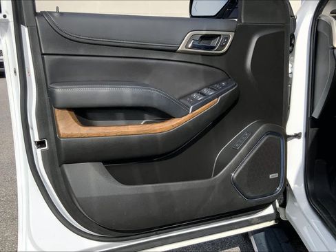 Used 2019 GMC Yukon XL Denali w/ Denali Ultimate Package image 21