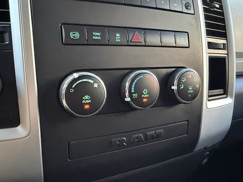 Used 2012 RAM 2500 SLT AWD/4WD image 18