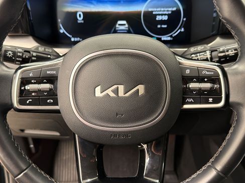 Used 2023 Kia Sorento SX FWD image 28