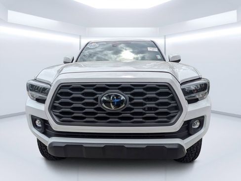 Used 2023 Toyota Tacoma TRD Off-Road AWD/4WD image 8