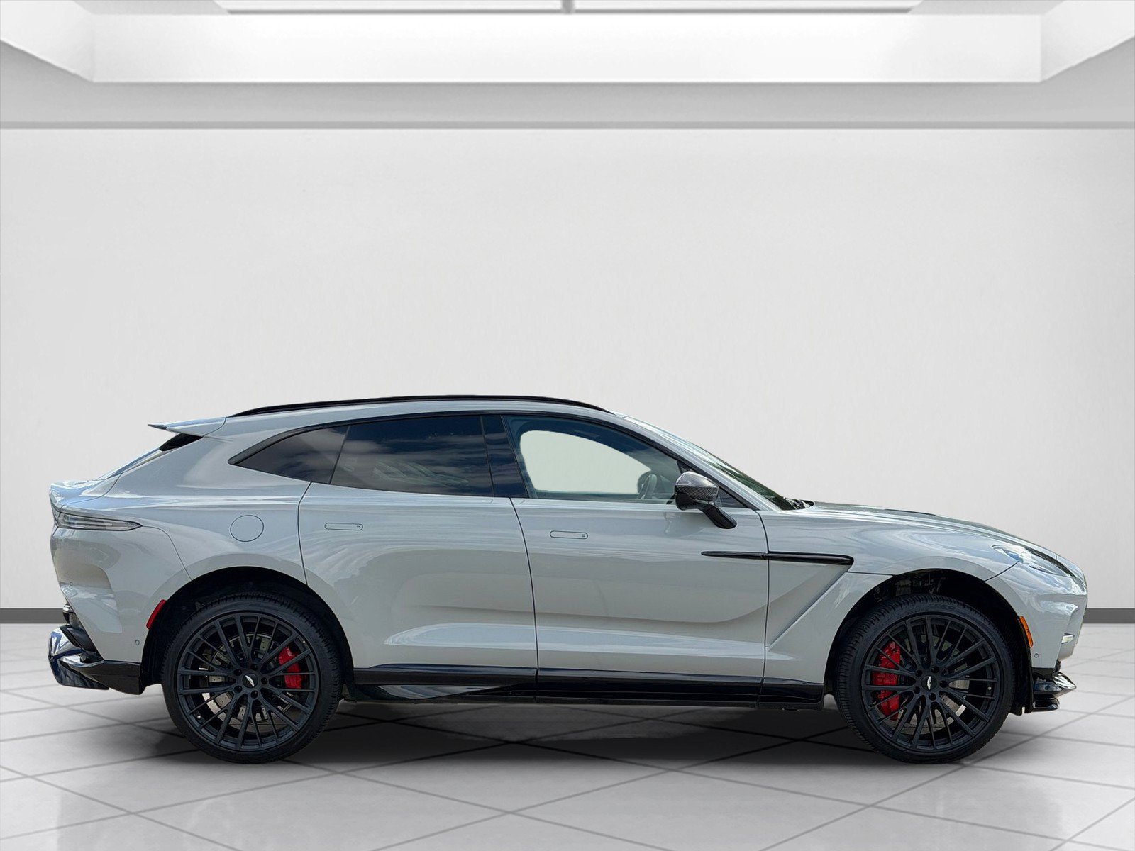 Used 2023 Aston Martin DBX 707 AWD/4WD image 9