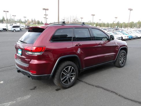 Used 2018 Jeep Grand Cherokee Trailhawk image 5