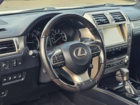 Used 2021 Lexus GX 460 Premium w/ Premium Package AWD/4WD image 17