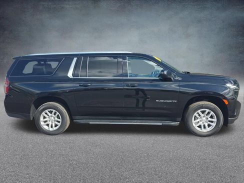 Used 2024 Chevrolet Suburban LT AWD/4WD image 8
