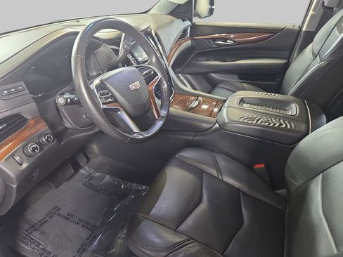 Used 2018 Cadillac Escalade ESV Premium Luxury AWD/4WD image 20