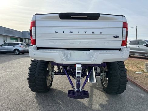 Used 2018 Ford F250 Limited w/ FX4 Off-Road Package image 5