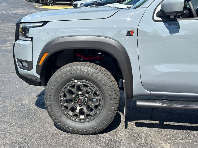 New 2026 Nissan Frontier PRO-4X w/ Pro Premium Package AWD/4WD image 9