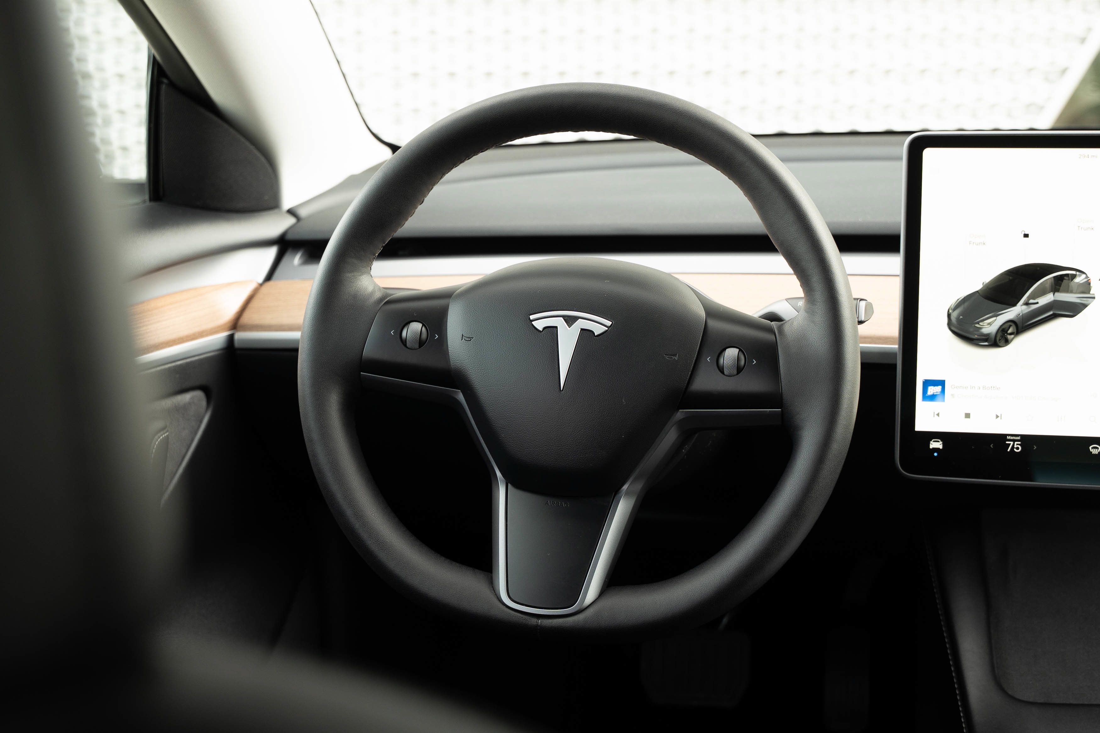 Used 2022 Tesla Model 3 Long Range AWD/4WD image 9