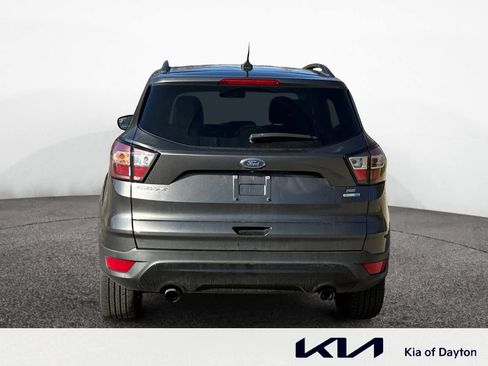 Used 2018 Ford Escape SE w/ SE Sport Appearance Package image 4