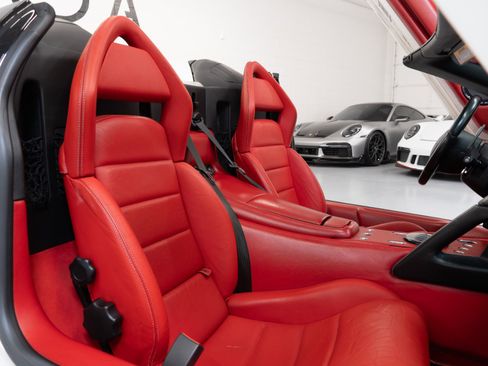 Used 2006 Lamborghini Murcielago Roadster image 27