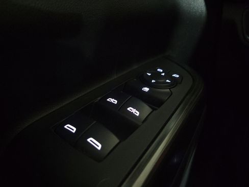 Used 2023 GMC Acadia SLT image 24