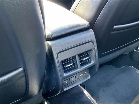 Used 2019 Cadillac XT4 Premium Luxury image 10