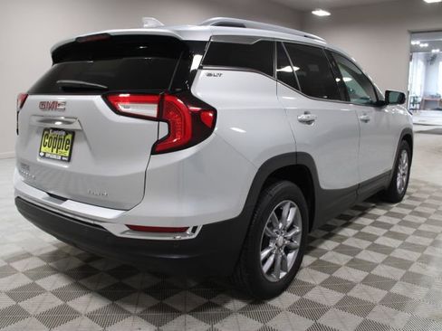 Certified 2022 GMC Terrain SLT w/ Tech Package image 12