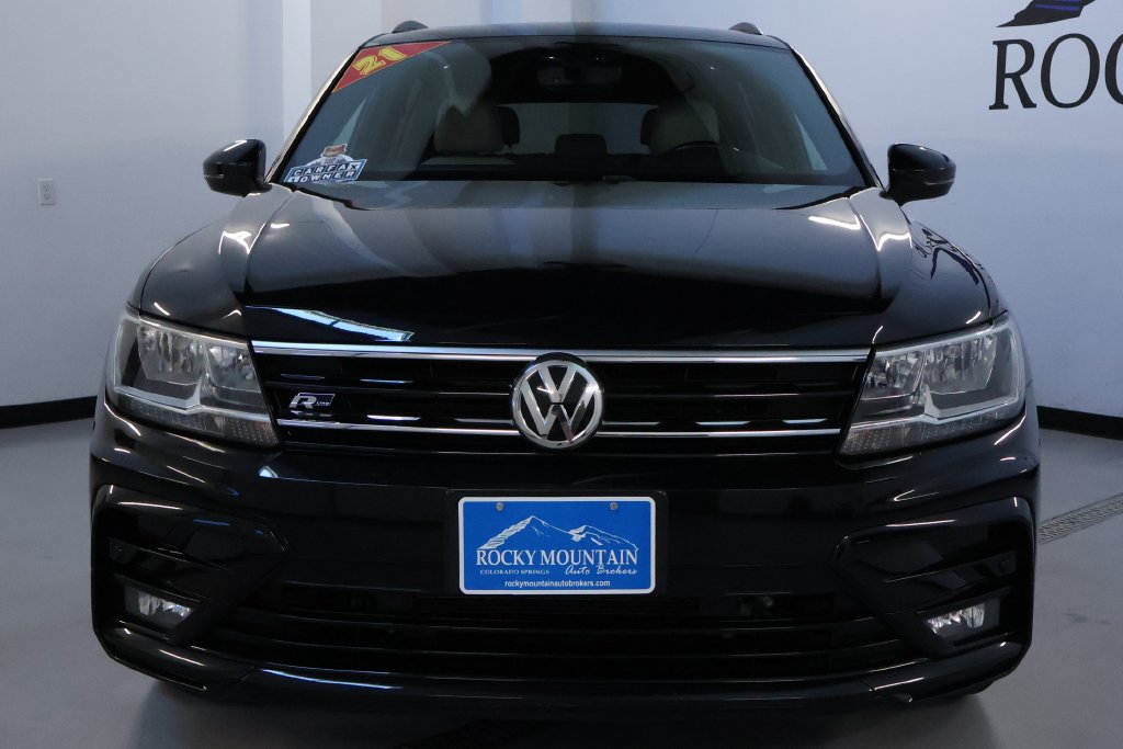 Used 2021 Volkswagen Tiguan SE R-Line AWD/4WD image 3