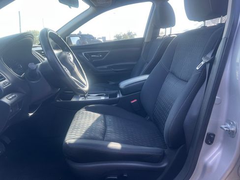 Used 2016 Nissan Altima 2.5 S w/ Power Driver Seat Package FWD image 13