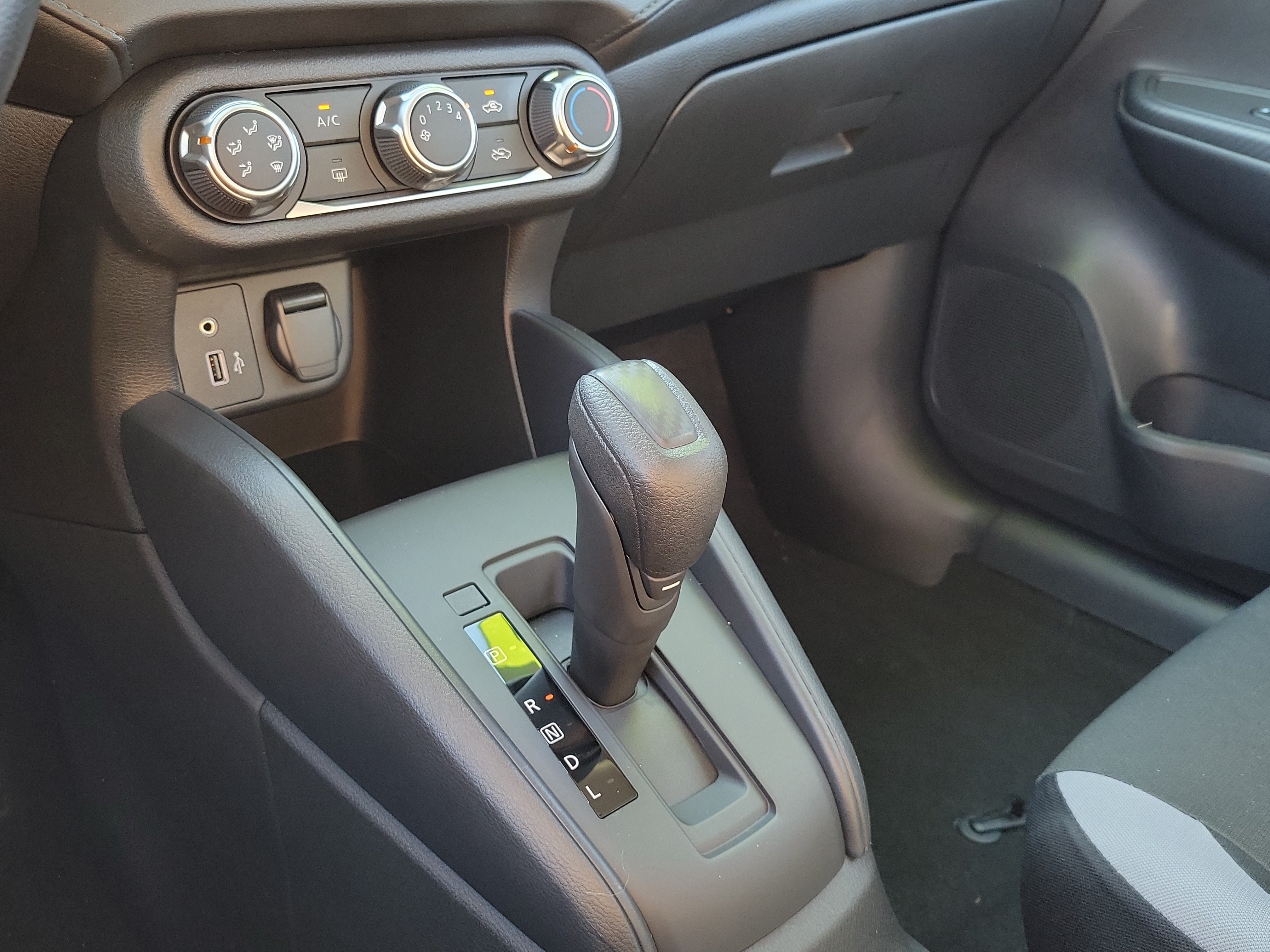 Used 2025 Nissan Versa S w/ Trunk Package FWD image 26