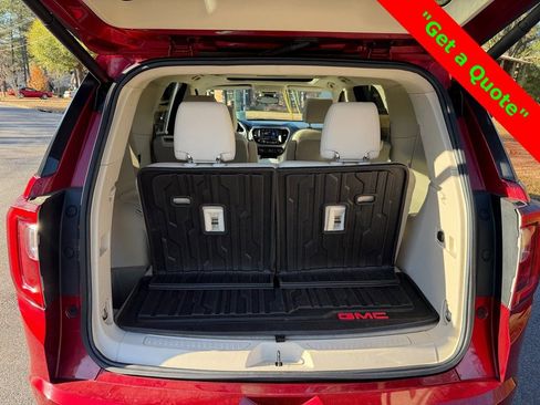 Used 2022 GMC Acadia Denali w/ Trailering Package image 9