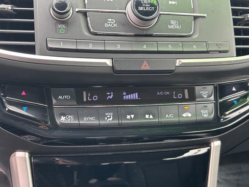 Used 2016 Honda Accord LX image 26