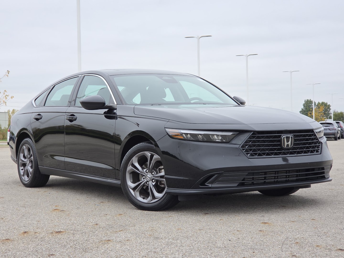 Used 2024 Honda Accord EX image 2