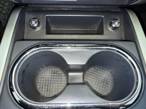 Used 2019 Nissan Titan PRO-4X w/ Pro-4x Convenience Package image 16