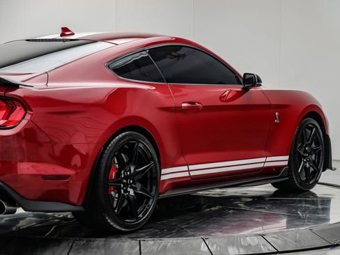 Used 2021 Ford Mustang Shelby GT500 w/ Carbon Fiber Handling Package RWD image 23