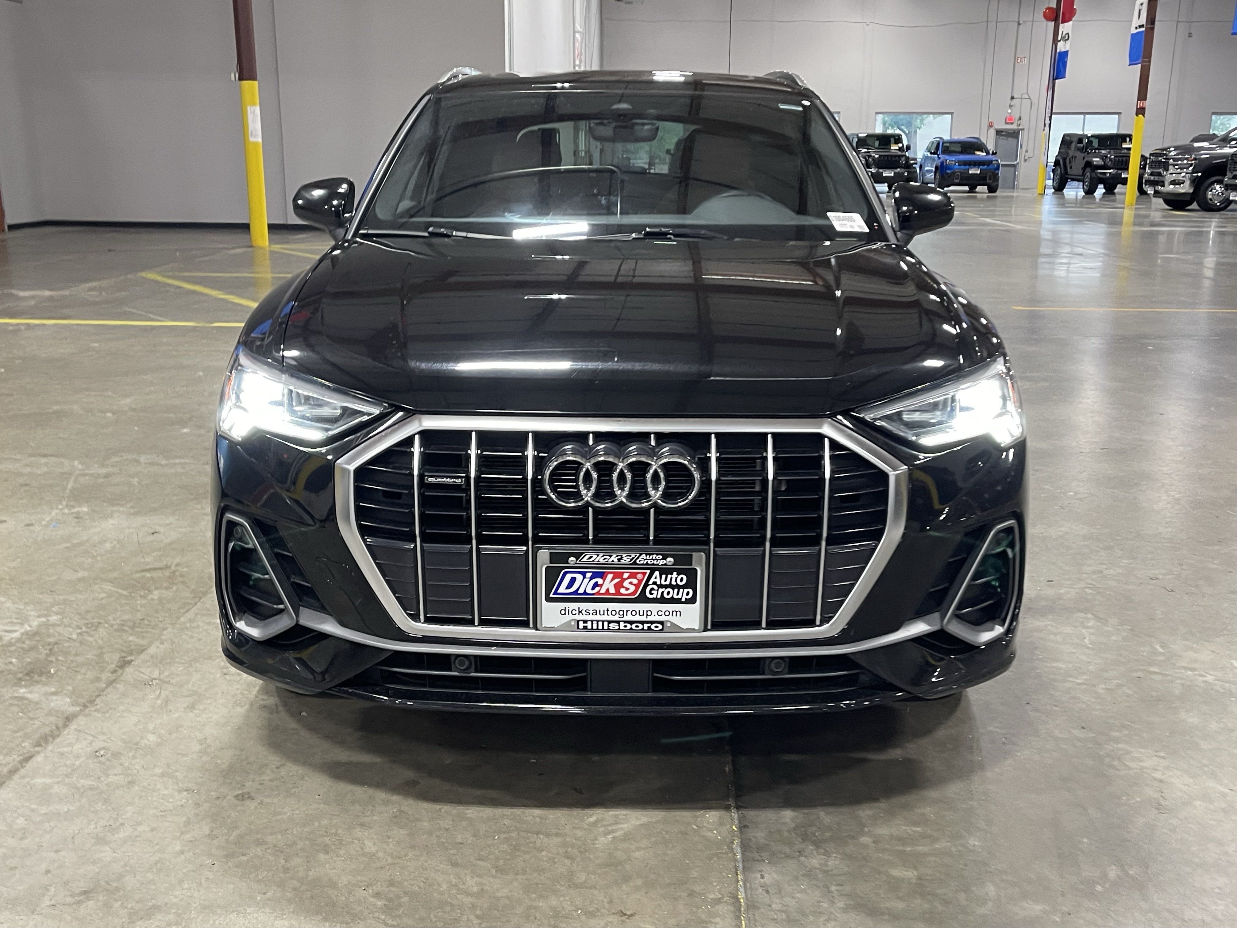 Used 2025 Audi Q3 2.0T Premium AWD/4WD image 8