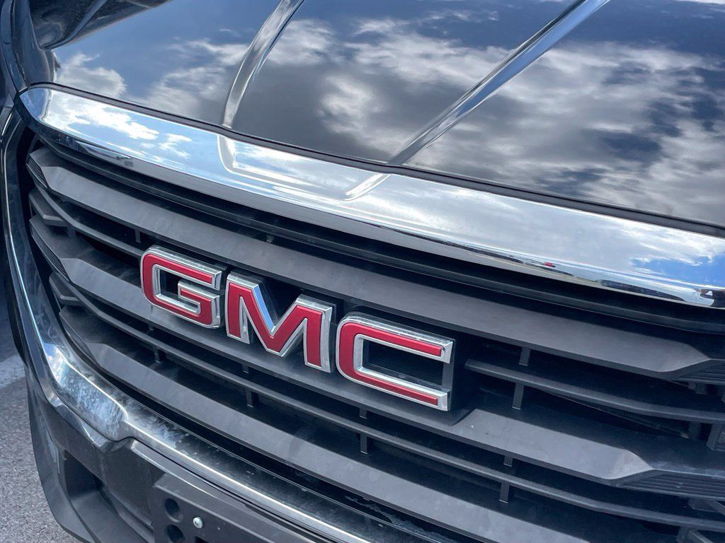 Used 2024 GMC Terrain SLE AWD/4WD image 4