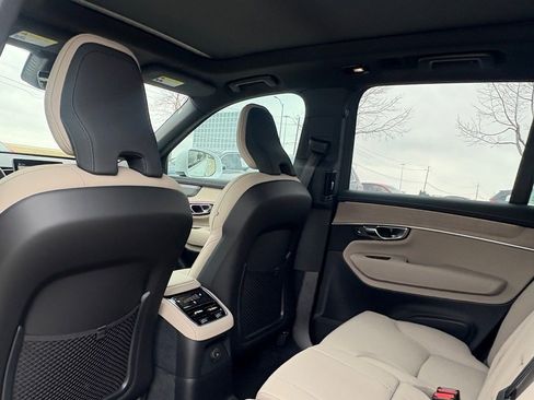 New 2026 Volvo XC90 T8 Plus image 24