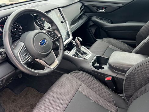 Used 2024 Subaru Outback Premium image 7