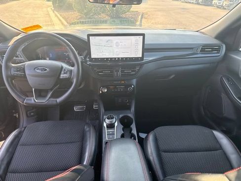 Used 2023 Ford Escape ST-Line w/ Tech Pack #1 AWD/4WD image 25