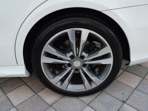 Used 2014 Mercedes-Benz E 350 Sedan image 84