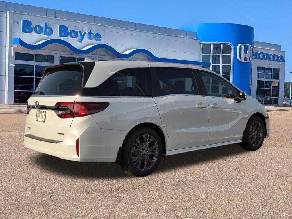 New 2026 Honda Odyssey Touring image 4