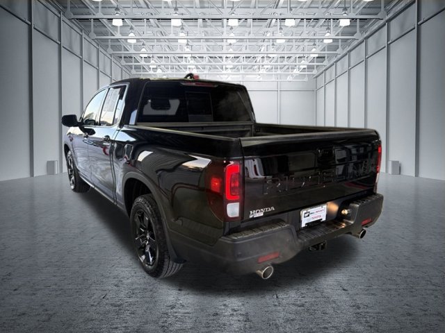 Used 2025 Honda Ridgeline Black Edition image 3