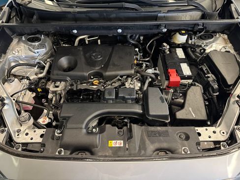 Used 2022 Toyota RAV4 LE AWD/4WD image 23