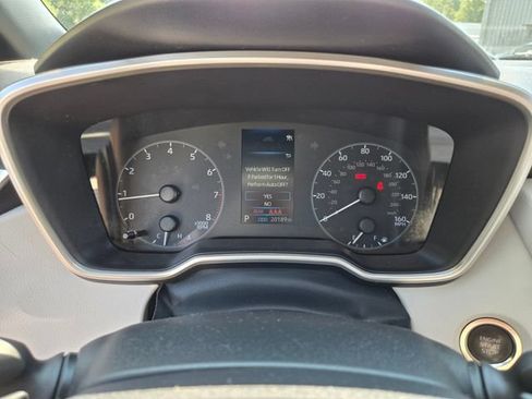 Used 2025 Toyota Corolla SE FWD image 32