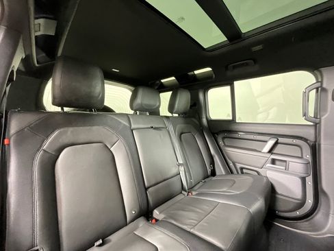 Certified 2024 Land Rover Defender 110 X-Dynamic SE image 22