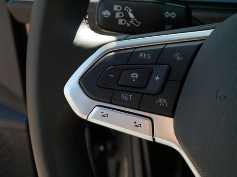 Certified 2024 Volkswagen Jetta Sport FWD image 25