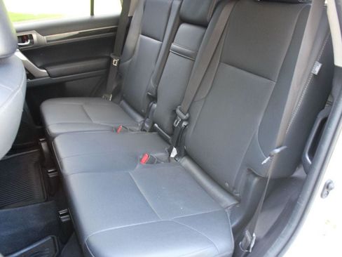 Used 2017 Lexus GX 460 AWD/4WD image 29