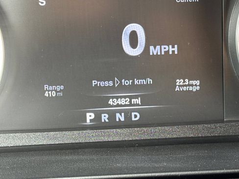 Used 2019 RAM 1500 Laramie w/ Convenience Group AWD/4WD image 28