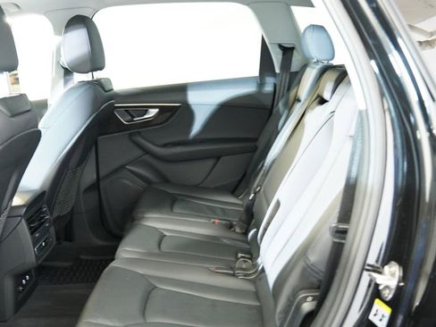 Used 2023 Audi Q7 2.0T Premium w/ Convenience Package image 17