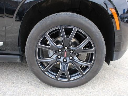 Used 2025 GMC Yukon Denali w/ Sun & Power Step Package image 69