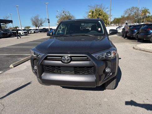 Used 2023 Toyota 4Runner SR5 image 6