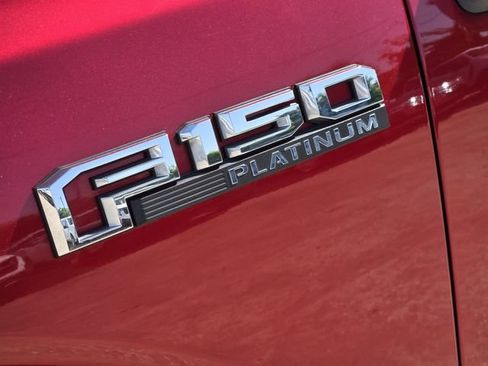 Used 2018 Ford F150 Platinum w/ Equipment Group 701A Luxury AWD/4WD image 16
