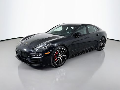 Certified 2023 Porsche Panamera 4S image 1