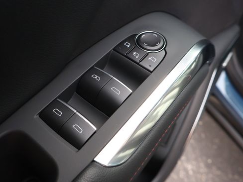 New 2026 Chevrolet Traverse RS image 8