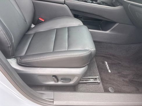 Used 2023 Nissan Rogue SL w/ SL Premium Package FWD image 11