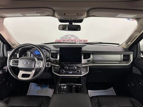 Used 2024 Ford Expedition Max XLT AWD/4WD image 11
