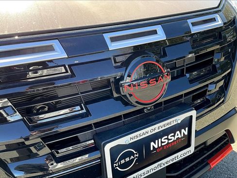 Used 2026 Nissan Rogue SV AWD/4WD image 32